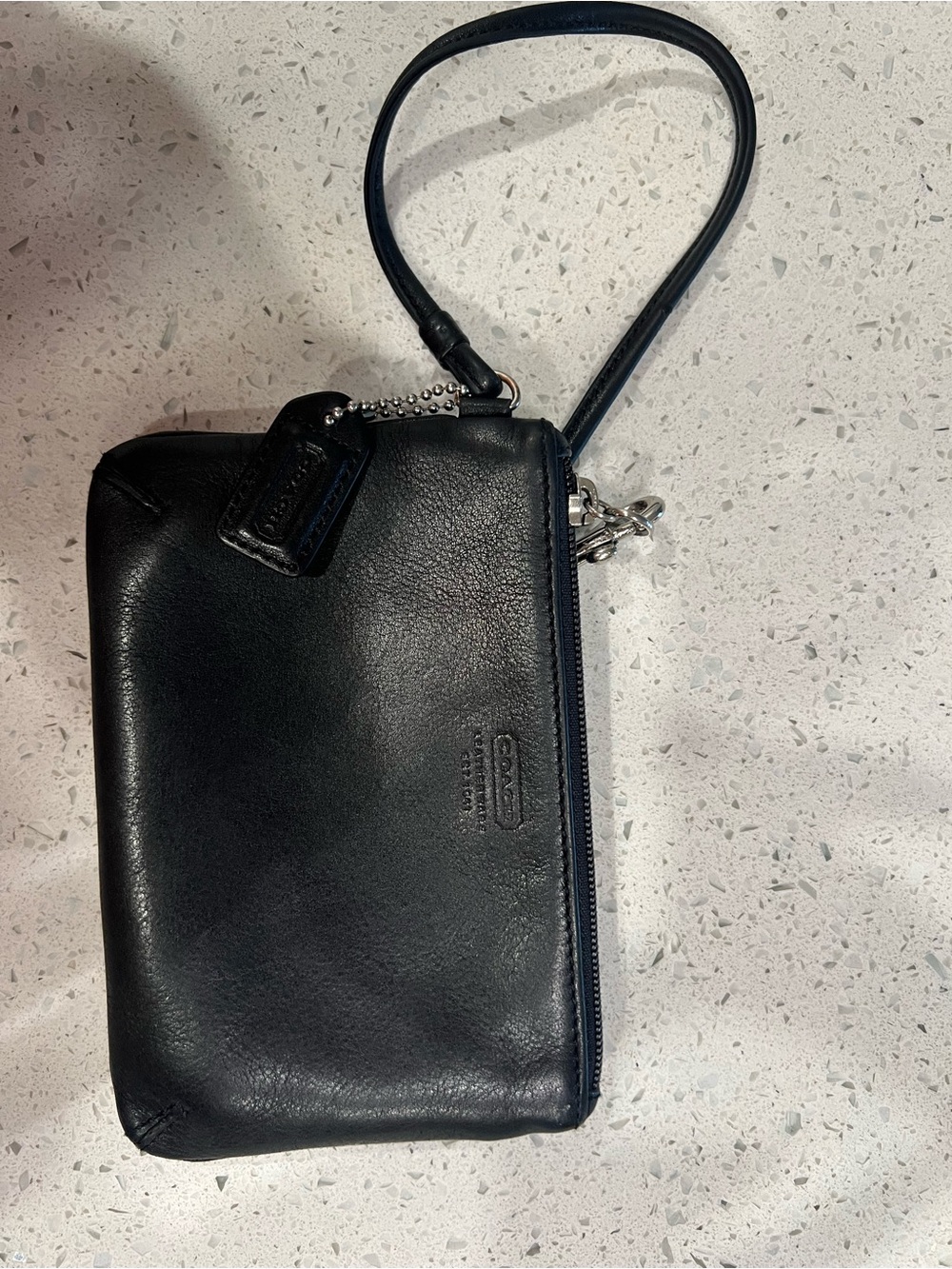 Coach Black Leather Wristlet / Zip Pouch – Vintage Style Small Wristlet Wallet